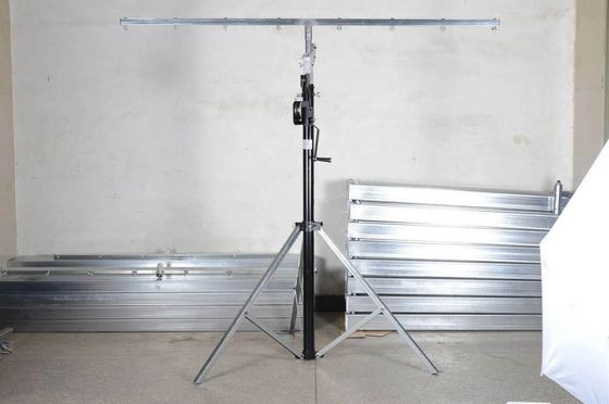 Supporto di sollevamento storto di bassa potenza della fase della serratura automatica di parità d'acciaio di alluminio del materiale di illuminazione